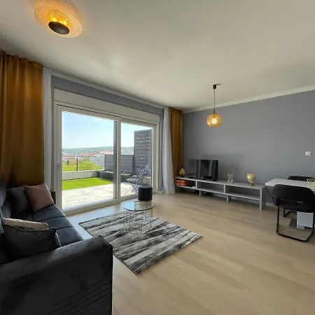 Lux Nanea By Oliveglia * Krk Town