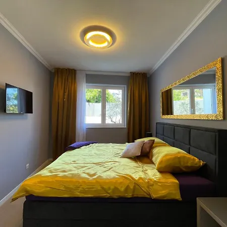 Lux Nanea By Oliveglia Appartamento Krk Town